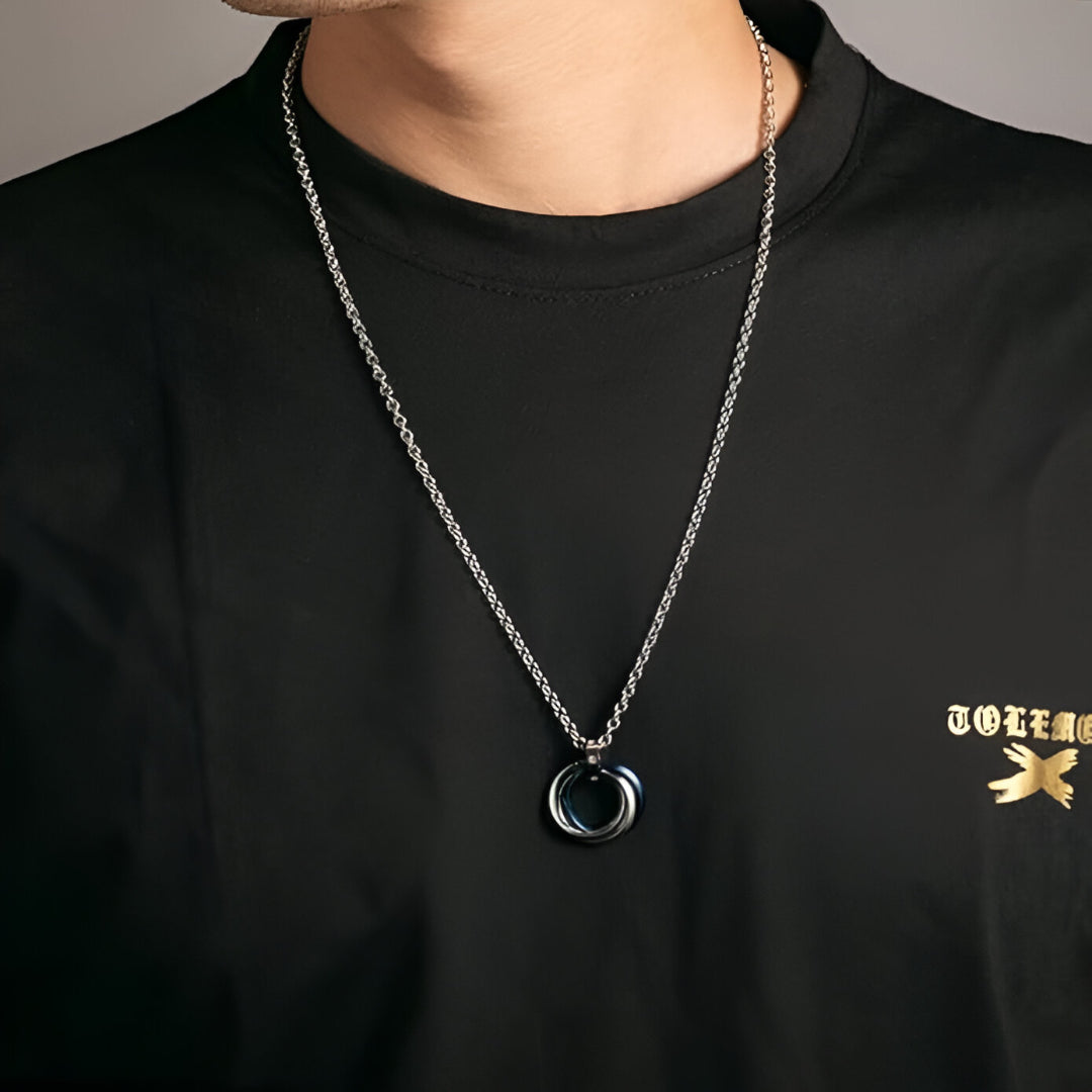 Interlocking Rings Pendant Necklace